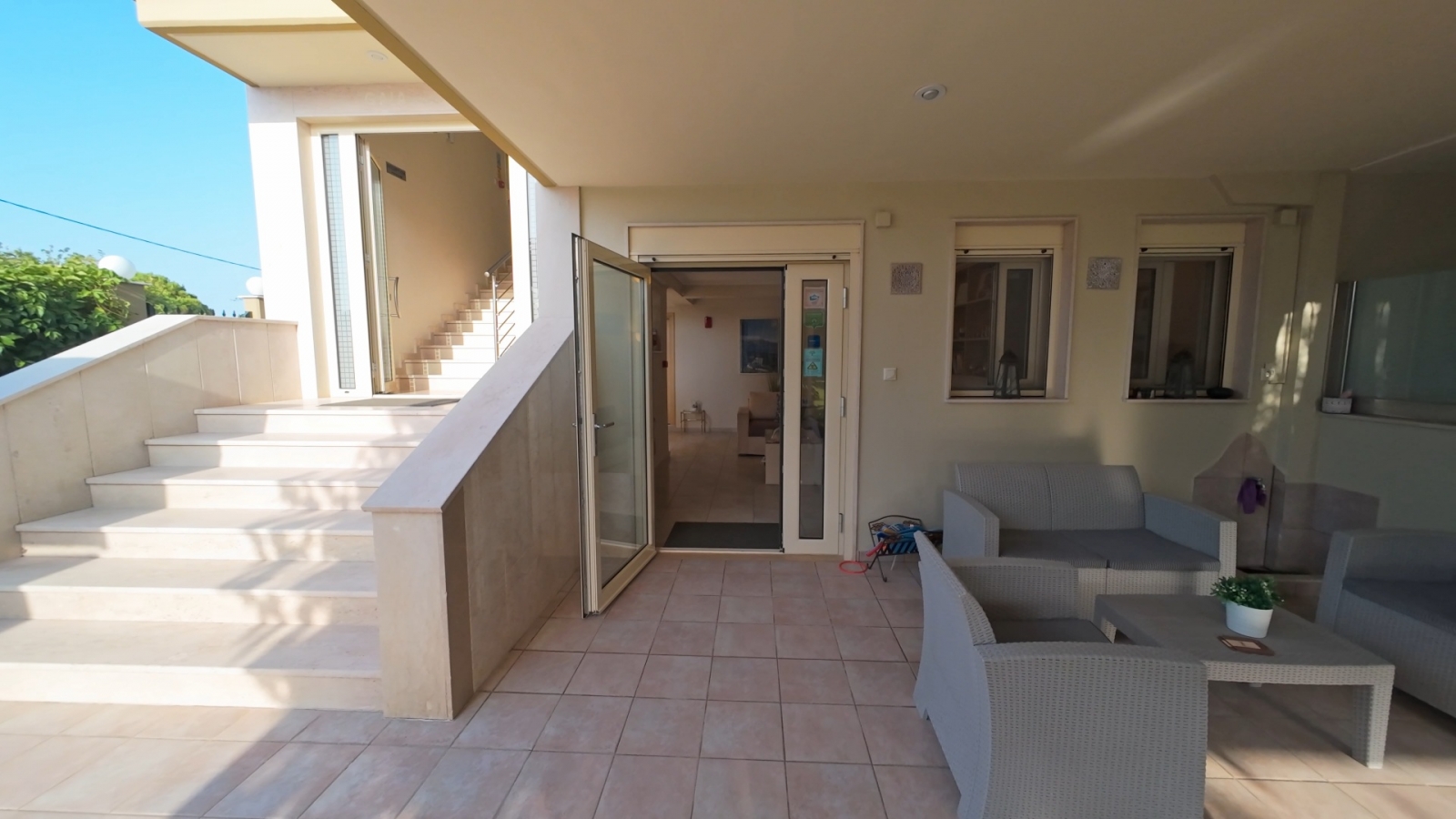 Gaia Studios & Apartments